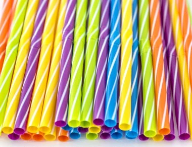 Καλαμάκια: Αν είχατε απορία για τη δημιουργία τους αυτό το βίντεο θα σας τη λύσει